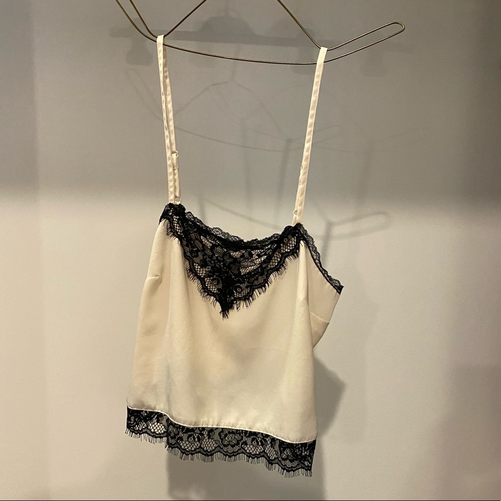 Elegant lace trim crop top